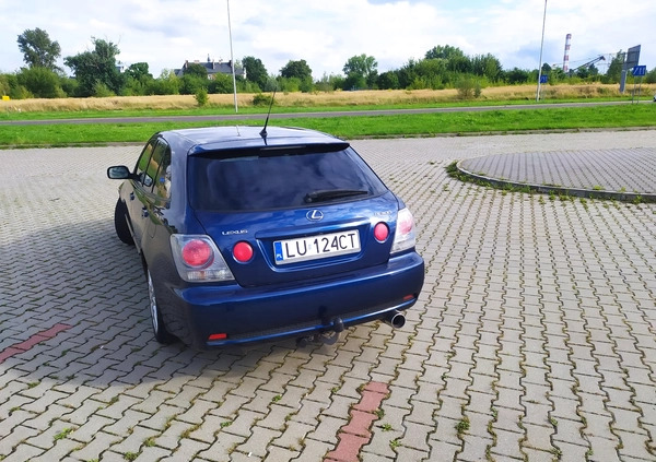 Lexus IS cena 18900 przebieg: 380000, rok produkcji 2004 z Lublin małe 631